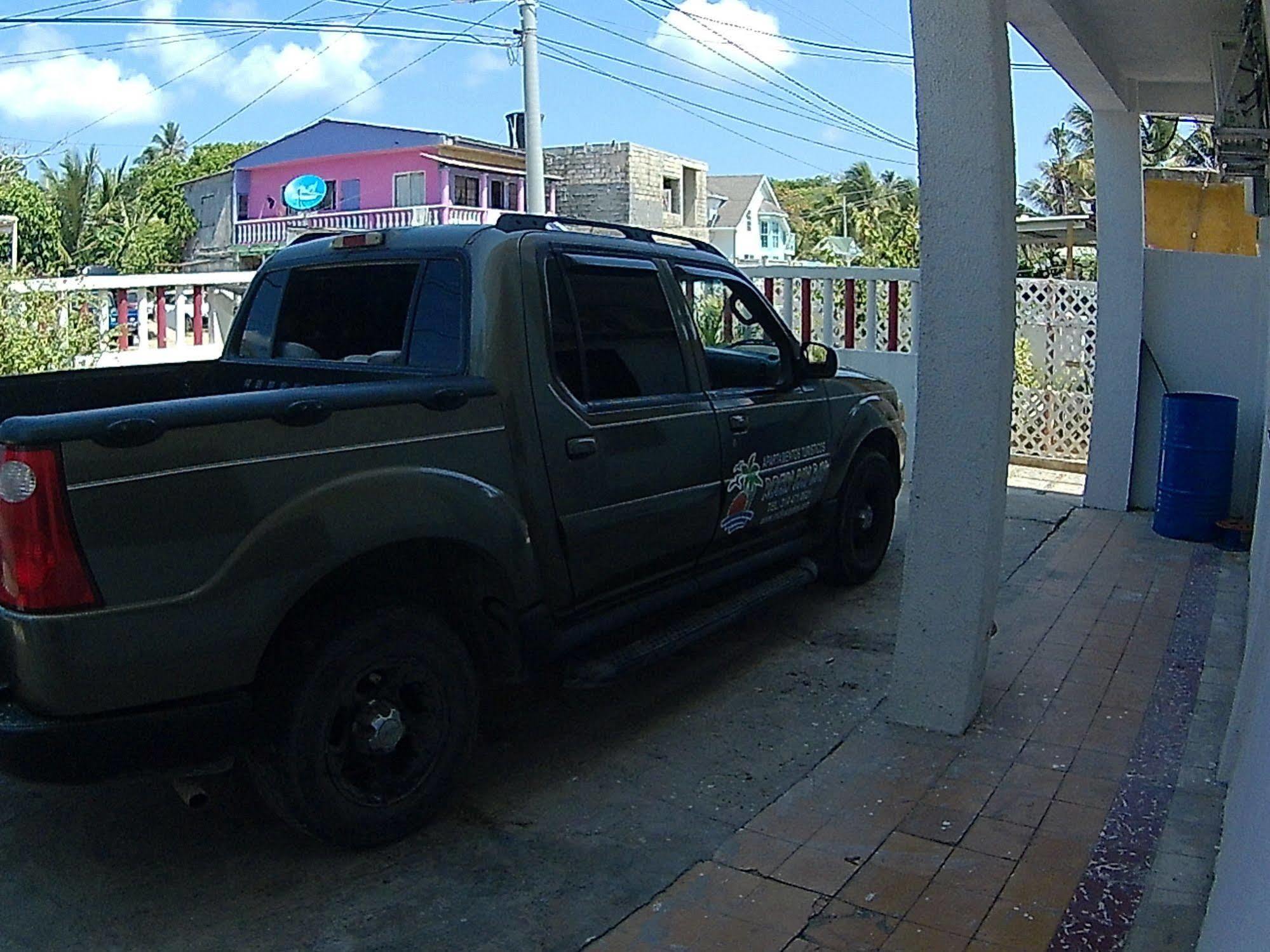 Apartamentos Rocky Cay Bay San Andrés エクステリア 写真